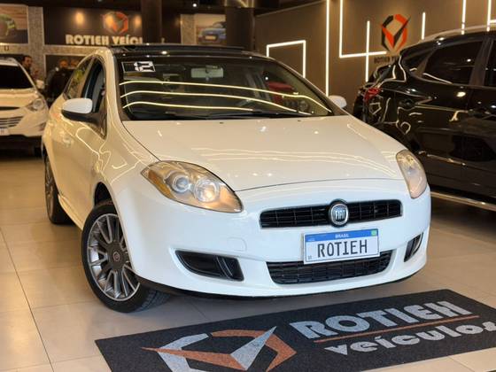 FIAT BRAVO 1.8 ESSENCE 16V FLEX 4P AUTOMATIZADO